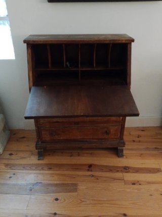 Mueble escritorio de madera