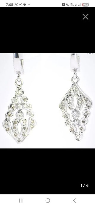Pendientes de platino con diamantes naturales