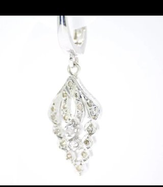Pendientes de platino con diamantes naturales
