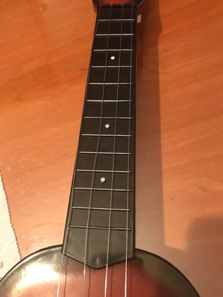 Guitarra española de juguete