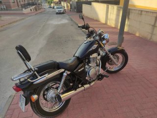 Suzuki Marauder GZ 250cc Negra