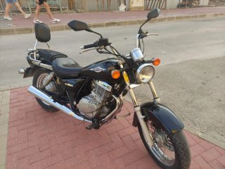 Suzuki Marauder GZ 250cc Negra