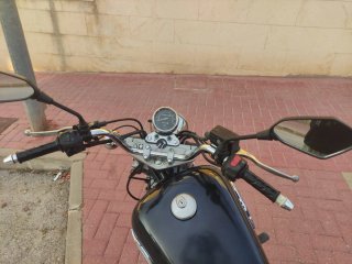 Suzuki Marauder GZ 250cc Negra