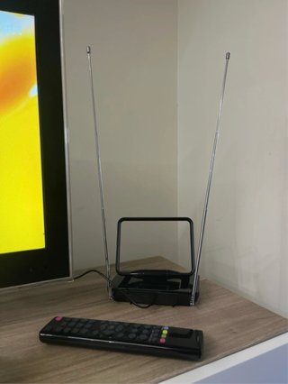 Televisor Thomson Negro