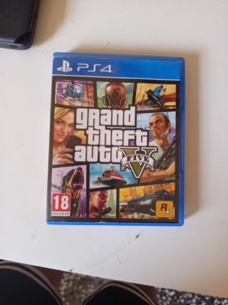Pack para ps4 : GTA 5 y FC 25