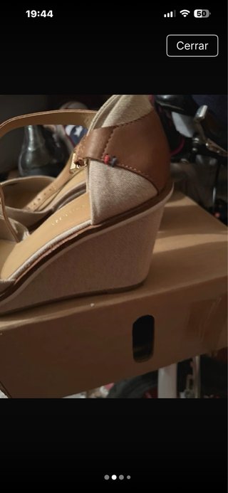 Cuñas Tommy Hilfiger Beige/Marrón Talla 38