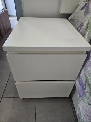 Mesita Malm ikea