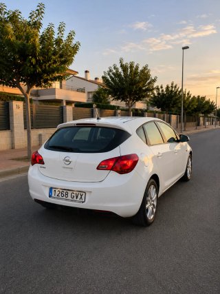 Opel Astra 2010 con 127.000Km