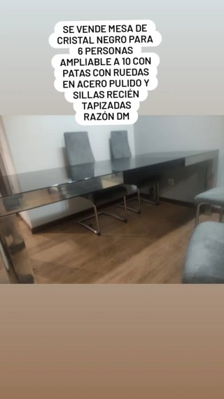 Mesa Comedor sin sillas incluidas, recién tapizada