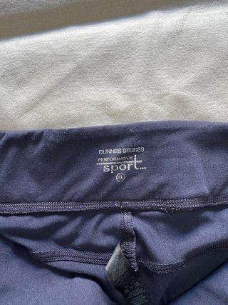Mallas deportivas negras y rojas