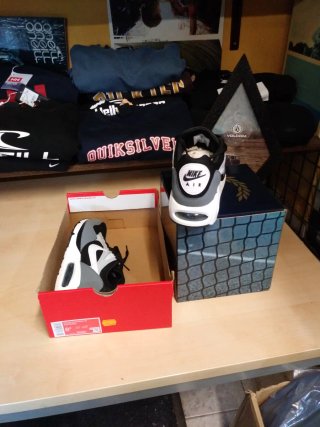 Zapatilla Nike Air Max Correlate Gris Negra Blanca