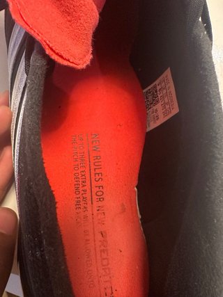 Botas de fútbol Adidas Predator Negras/Rojas