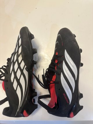 Botas de fútbol Adidas Predator Negras/Rojas