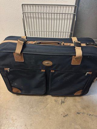 Maletas de viaje azul y beige