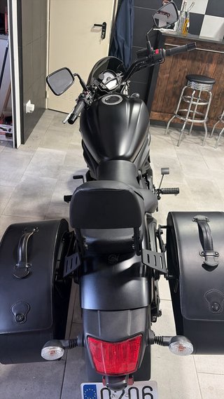 Kawasaki Vulcan 650S Negra