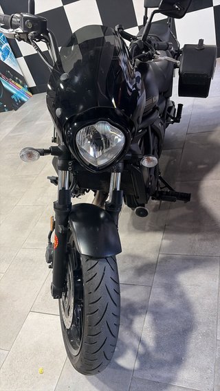 Kawasaki Vulcan 650S Negra