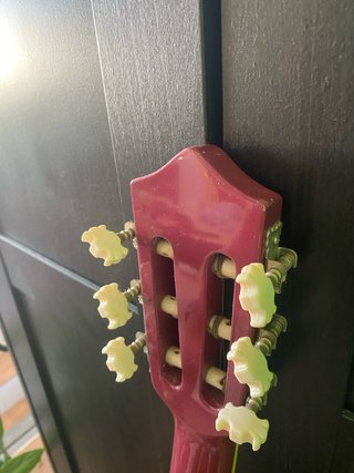 Guitarra infantil rosa con caballo, con funda