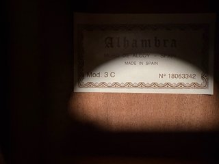 Guitarra Alhambra 3C seminueva