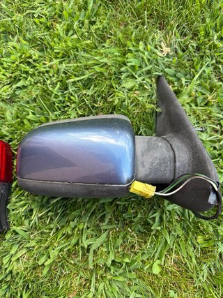 Faro trasero Peugeot 106 (1996) y retrovisor