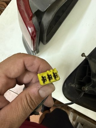 Faro trasero Peugeot 106 (1996) y retrovisor