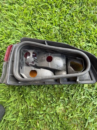 Faro trasero Peugeot 106 (1996) y retrovisor