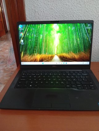 Portátil Dell Latitude 7300 Negro