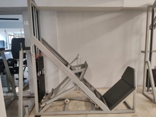 Máquina de gimnasio para entrenamiento