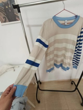 Jersey de punto rayas beige y azul