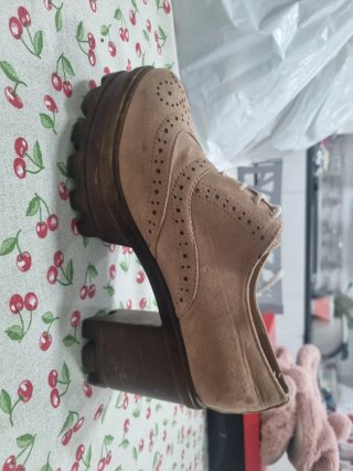 Zapato cuña con cordones