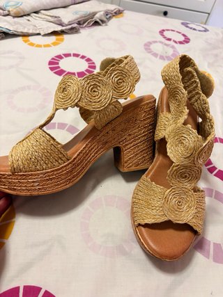 Sandalias cuña esparto