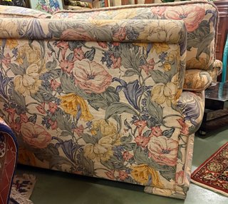 Conjunto Sofá y Puf Floral