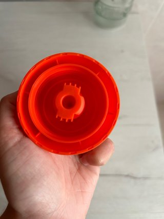 Botella Adidas Naranja y Blanca