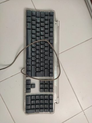 Teclado Apple Pro Keyboard M7803