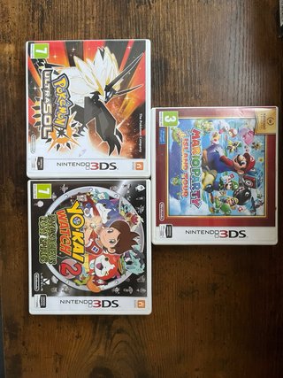 Nintendo 3DS Negra + 4 juegos, funda y cargador
