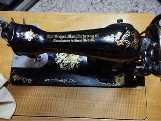 Máquina de coser Singer antigua