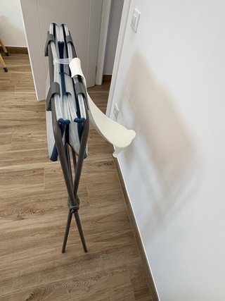 Bañera Stokke con patas y adaptador recién nacido
