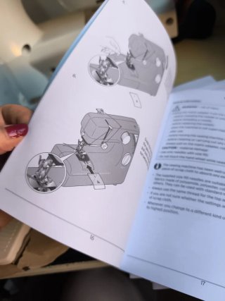 Máquina de coser eléctrica infantil azul