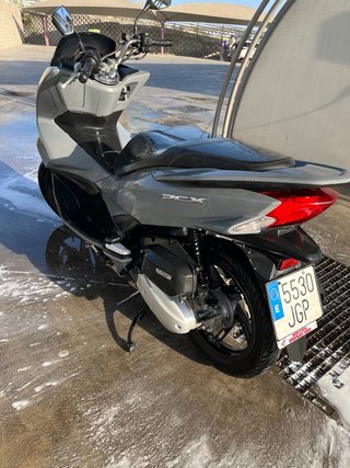 Honda PCX 125 gris