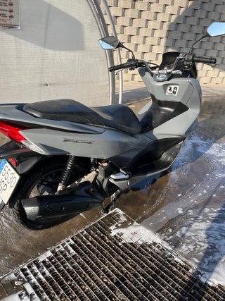 Honda PCX 125 gris