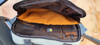 Maletín Case Logic Beige para Netbook 10-11