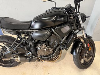 Yamaha XSR 700 Negra