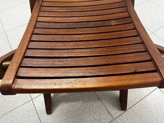 Conjunto Mesa y Sillas de Terraza en Madera