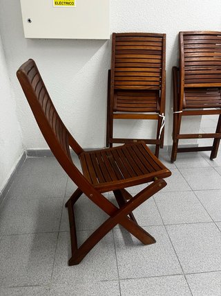 Conjunto Mesa y Sillas de Terraza en Madera