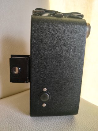 Kodak Six-20 Folding Brownie.