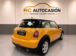 MINI Cooper 2010