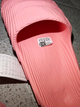 Chanclas rosas Adidas Adilette talla 39