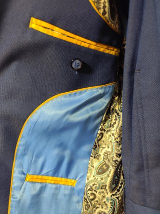 Traje de hombre azul
