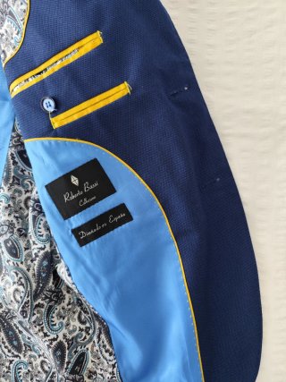 Traje de hombre azul
