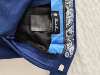 Traje de hombre azul
