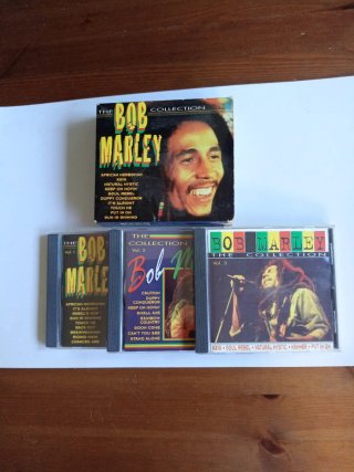 CDs Santana, James Brown, Bob Marley